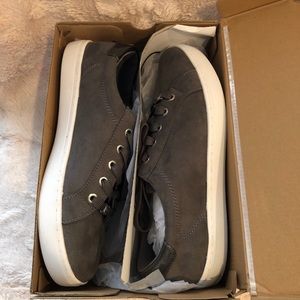 Liz Claiborne Warwick sneakers, gray, US 11